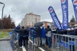 1 Mayıs yürüyüşleri geniş güvenlik önlemleriyle başladı