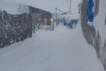 2 bin 300 rakımda zorlu karla mücadele çalışması