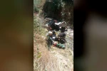 3 tekerlekli motor dere yatağına devrildi: Dede öldü, 2 torunu yaralandı