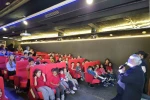 300 öğrenci tırda sinemayla buluştu