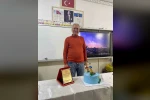40 yıllık öğretmenlik hayatını güllerle uğurlanarak noktaladı 
