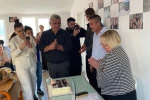 50 yıl sonra aynı sıralarda: Nesibe Öğretmen’e anlamlı sürpriz