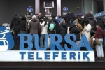 500 metreyi aşan kuyruk, sadece ona binebilmek için