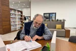 68 yaşında kütüphanede Osmanlıca ve Arapça öğreniyor