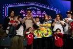 Adana’da özel ihtiyaçlı çocuklar sanatçı Uğur Aslan ile buluştu