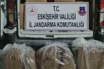 Adana’dan Eskişehir’e 1 ton 125 kilogram kaçak tütün getiren şahıs yakalandı