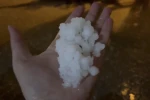 Adıyaman’a fındık büyüklüğünde dolu yağdı