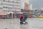 Afyonkarahisar yeni güne yağışlı hava ile başladı