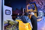 Ağrı’da yolu kapalı köydeki hasta paletli ambulansla hastaneye ulaştırıldı