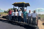 Ağzıkara köyünde sıcak asfalt çalışmaları sona yaklaştı