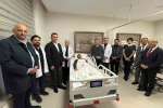 Ailesi uzakta olan gence Vali refakat etti 