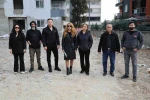 Aldıkları daireler yıllardır bitmeyen mağdurlar inşaat önünde eylem yaptı