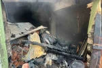 Alevlere teslim olan ev kullanılmaz hale geldi