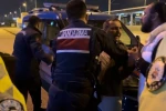 Alkollü yakalandı polise hakaretten gözaltına alındı