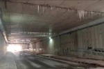 Altgeçitteki buz sarkıtları sürücüleri tedirgin etmeye devam ediyor