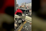 Ankara’da otomobil bariyerlere çarptı: Sürücü araç içerisinde sıkıştı
