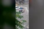 Ankara’da şiddetli sağanak: Sel suları motosikletleri sürükledi