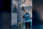 Antakya Belediyesi, camilerde temizlik faaliyetlerini sürdürüyor