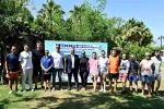 Antalya’da dip temizliğinde çok sayıda plastik ve teneke ambalaj atığı çıkarıldı