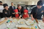 Antalya’da minikler mutfağa girdi, renkli kurabiyeler ortaya çıktı