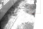 Apartman dairesine tırmanıp girdi, dizüstü bilgisayar çaldı