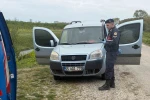 Aracında silahla vurulmuş halde bulundu
