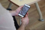 Araçla ezilmeye çalıştığı anlara ait görüntüleri paylaştı