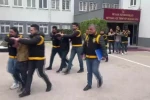 Araçtan ateş açanlara evden karşılık verildi, vatandaş vuruldu: 7 tutuklama