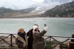 Ardıçlı Gölü buzla kaplandı 