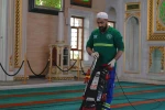 Arnavutköy’de camiler bayrama hazır