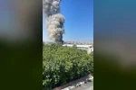 Arnavutköy’de sünger fabrikasında yangın