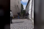 Arpaçay’da kaldırımlar kilitparke taş döşeniyor