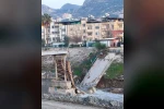 Asi Nehri üzerindeki yaya köprüsü çöktü