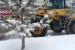 Aşkale’de kar temizleme çalışmaları son sürat devam ediyor