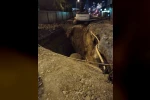 Ataşehir’de kontrolden çıkan taksi çukura girdi
