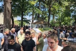 Aynı motosiklette can veren anne-baba gözyaşlarıyla uğurlandı
