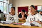 Aynı sırada başlayan yolculuk, aynı lisede devam etsin istiyorlar