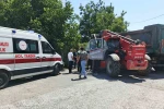 Bafra’da iş makinesi ile kamyon çarpıştı: 1 yaralı
