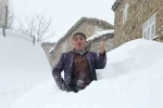 Bahçesaray’da 71 yerleşim yerinin yolu kardan kapalı