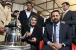 Bakan Göktaş, Batman’da gençlerle "Kabe’de Hacılar Hu Der" ilahisine eşlik etti