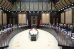 Bakan Kacır, Yunan mevkidaşı Theodorikakos ile bir araya geldi