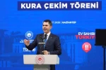 Bakan Kurum: "Muhalefet, ‘deprem bölgesine çöp kutusu gönderdim’ diye övünüyor, 455 bin yuvayı beğenmiyor"