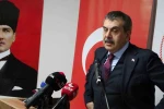 Bakan Tekin Malatya’da görme engelli öğrencilerle bir araya geldi