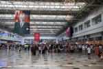 Bakan Uraloğlu: "İstanbul’daki iki havalimanımız, yılın ilk yarısında 78 ilin nüfusundan fazla yolcuyu ağırladı"