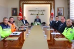 Bakan Yerlikaya ve Uraloğlu, valilerle VKS üzerinden toplantı yaptı