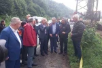 Bakanlar Uraloğlu ve Bak Rize’de sel bölgesinde