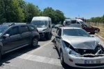 Balıkesir’de 6 aracın karıştığı zincirleme kaza: 2 yaralı