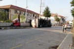 Balya’da akaryakıt dolu tanker devrildi
