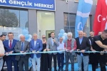 Bandırma’da gençlik merkezi hizmete açıldı