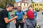 Bankta bırakılan çanta polisi alarma geçirdi